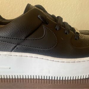 Ladies Nike Air Force 1